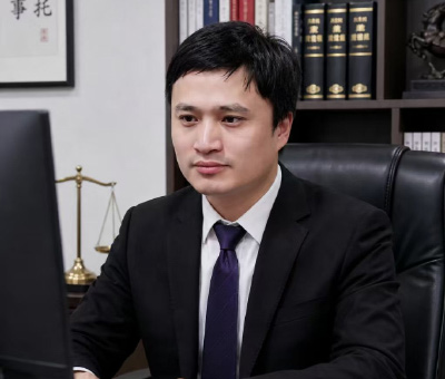 左超伟律师